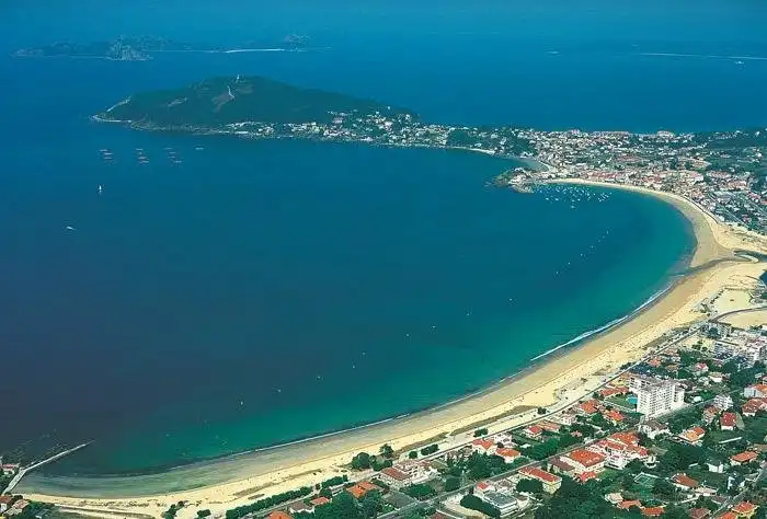 Hotels near Playa America
