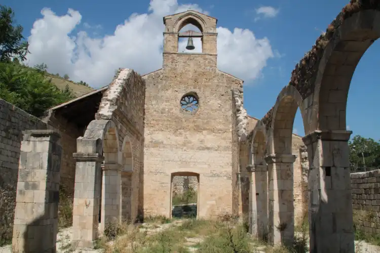 Hotel di Bussi sul Tirino