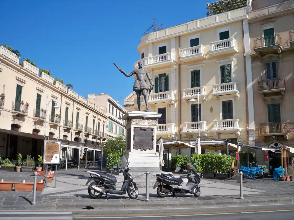 Hotel in zona Statua di Don Giovanni d'Austria