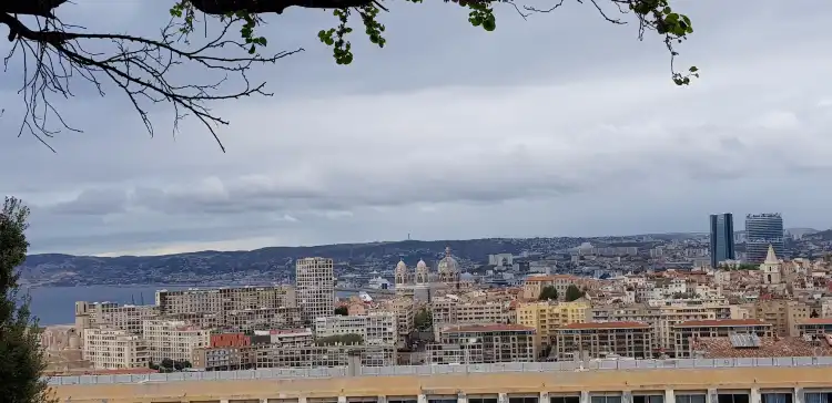 Hotels near Jardin de la Colline Puget