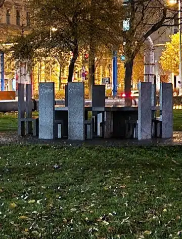 Hotels in der Nähe von Partners of All Nations EU Monument