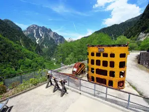 Kurobe Dam observation deck and rest