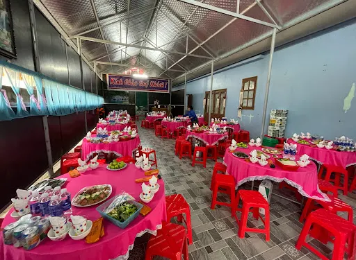 Nhà Hàng Trường Tuấn - Cơm, Bún, Phở