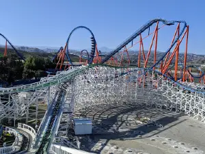 Twisted Colossus six flags