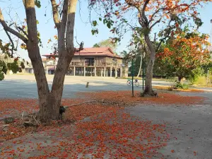 Wat That Ban Khao