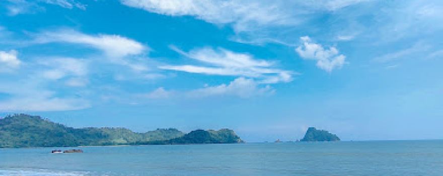 Pantai Napal Kelumbayan