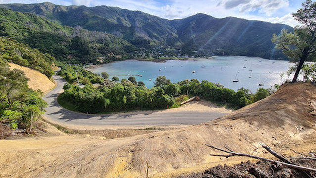 Ngakuta Bay