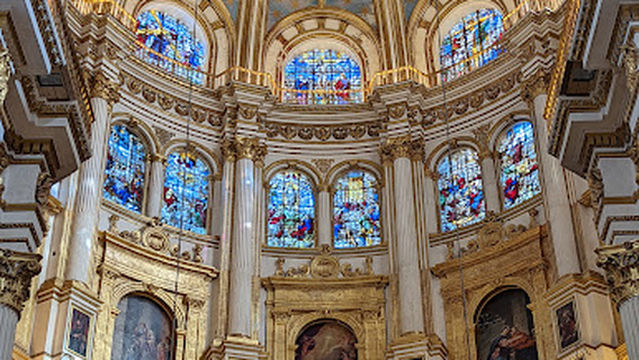 Walk in Granada Tours