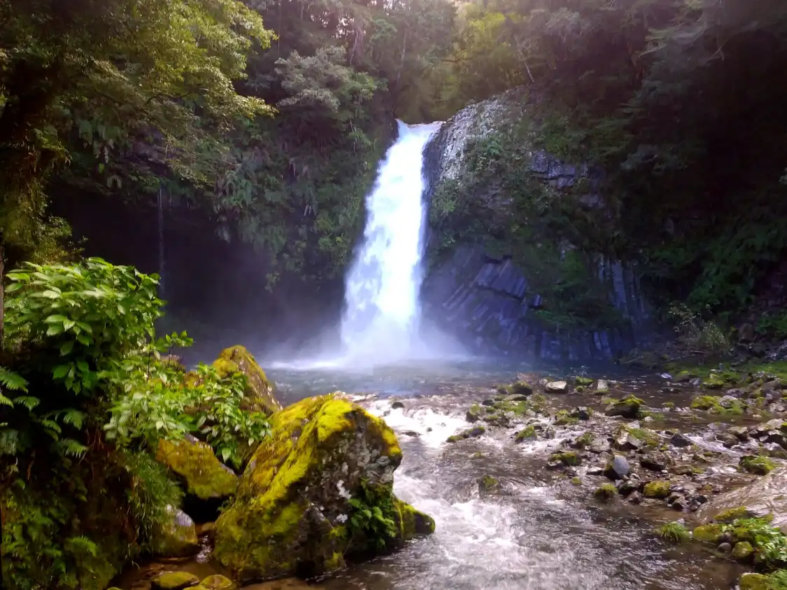 Hotel dekat Syureninotaki Fall