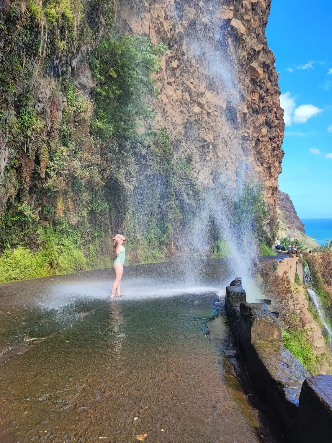 Hotels near Waterfall of the Angels