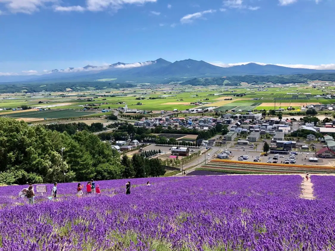 Các khách sạn gần Hokuseiyama Choei Lavender Park