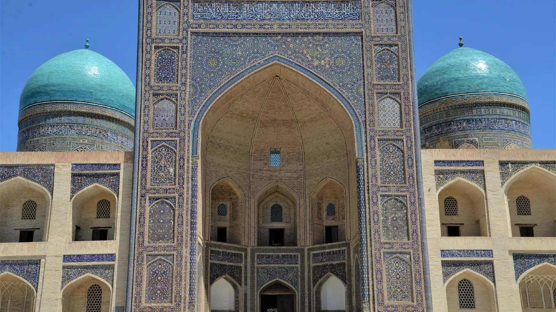 Hotels near Mir-i-Arab Madrasa