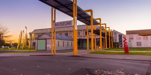 維多利亞女王博物館和美術館