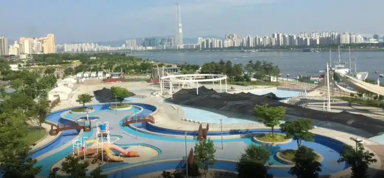 Hotels near Ttukseom Hangang Park