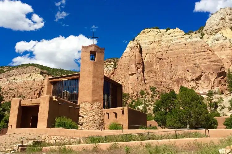 Hotels in Abiquiu