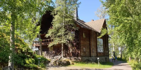 Halosenniemi Museum