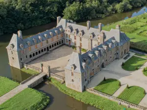 Chateau du Rocher Portail