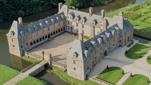 Chateau du Rocher Portail