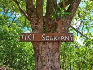 Tiki Souriant