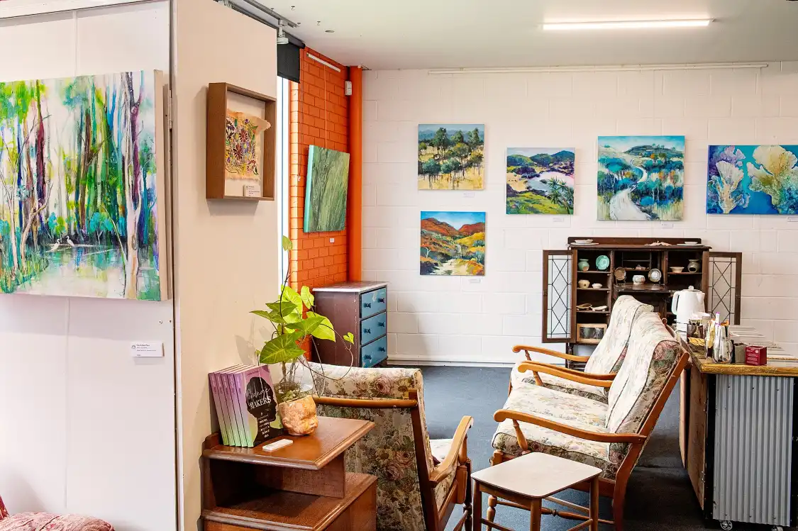 Hotels near Sunset Gallery Framing & Printing