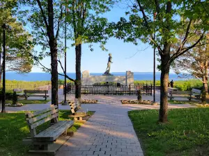 Terry Fox Monument And Statue
