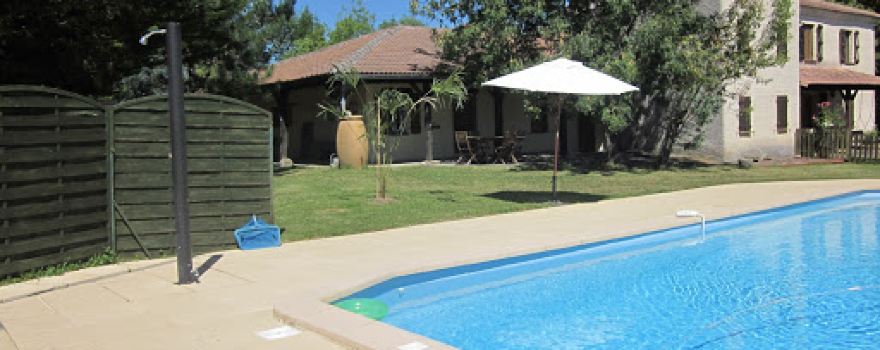 Camping/Accommodation - Bike Camping France inc. La Haille Gîtes