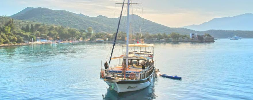 Dennis Boat Kaş Günlük veya Özel Kekova Tur