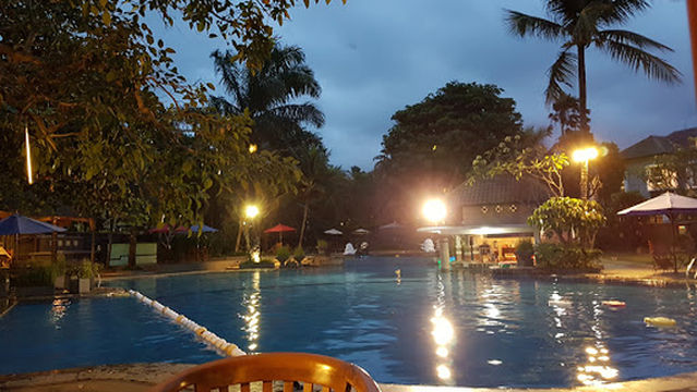 Permata Jingga Swimming Pool & Cafe