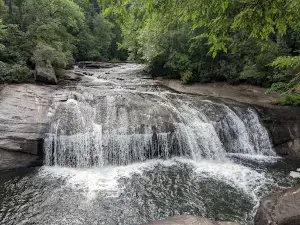 Rainbow Falls and Turtleback Trailhead