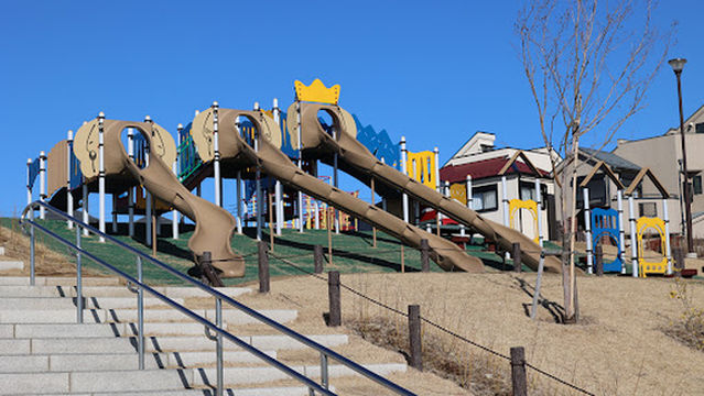 Tsurumikagetsuen Park