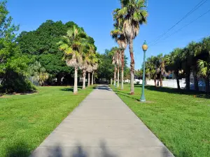 Tuttle Walkway Park