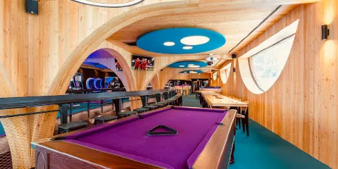 Le STRIKE ROC Avoriaz -bowling-