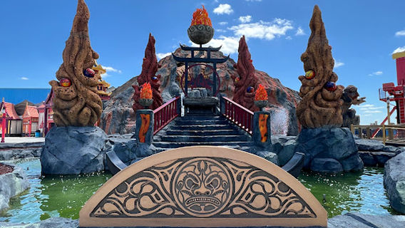 Lost Island Themepark