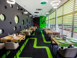 Kinoteatr Oktyabrʹ