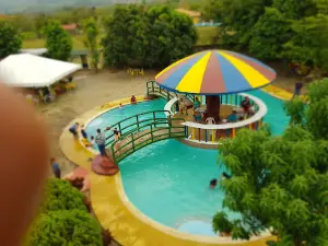 Splash Water Park