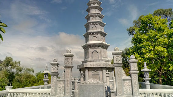 Trúc Lâm Hàm Rồng Zen Monastery