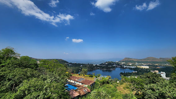 Saputara Table Point