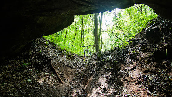 Caverna Olhos D'Água