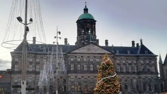 นักแปลทุกประเภท ไกด์ รถเช่าเหมา เช่า ช่างภาพ พนักงานต้อนรับธุรกิจ ผู้ช่วยทางการแพทย์ ไกด์นำเที่ยว การปรับแต่ง