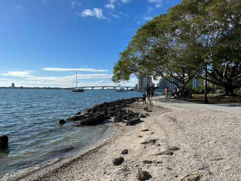 Bayfront Park