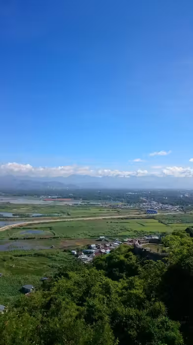 Vuelos ${{cityDName}} Gorontalo