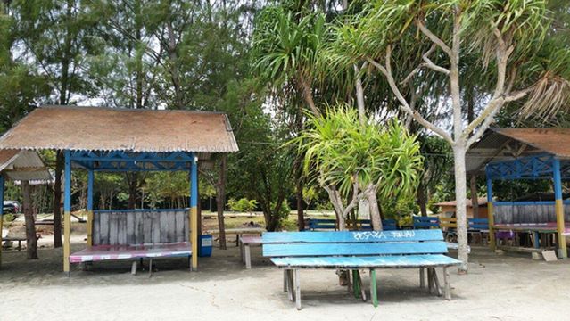 Pantai Hamadi Jayapura