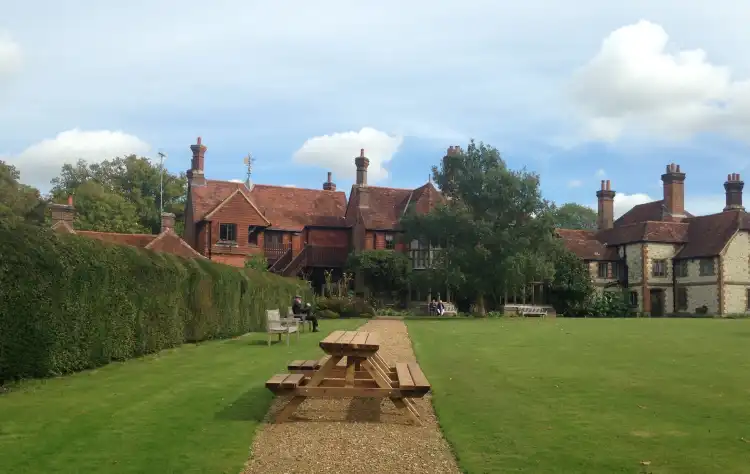 Hotels in Dilton Marsh