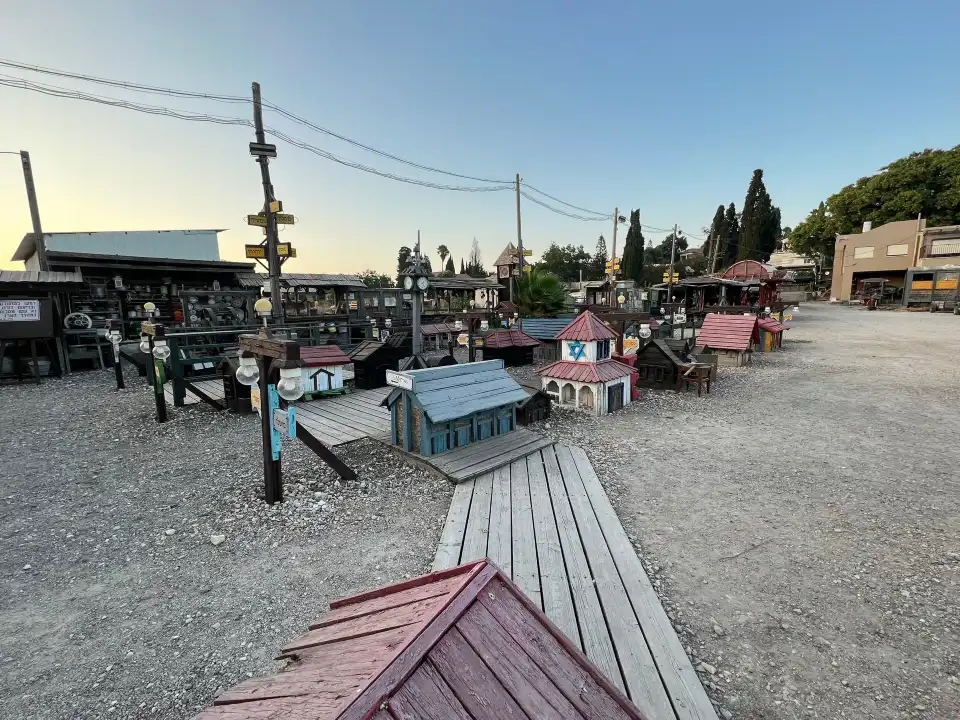 3_Yankel's Shtetl