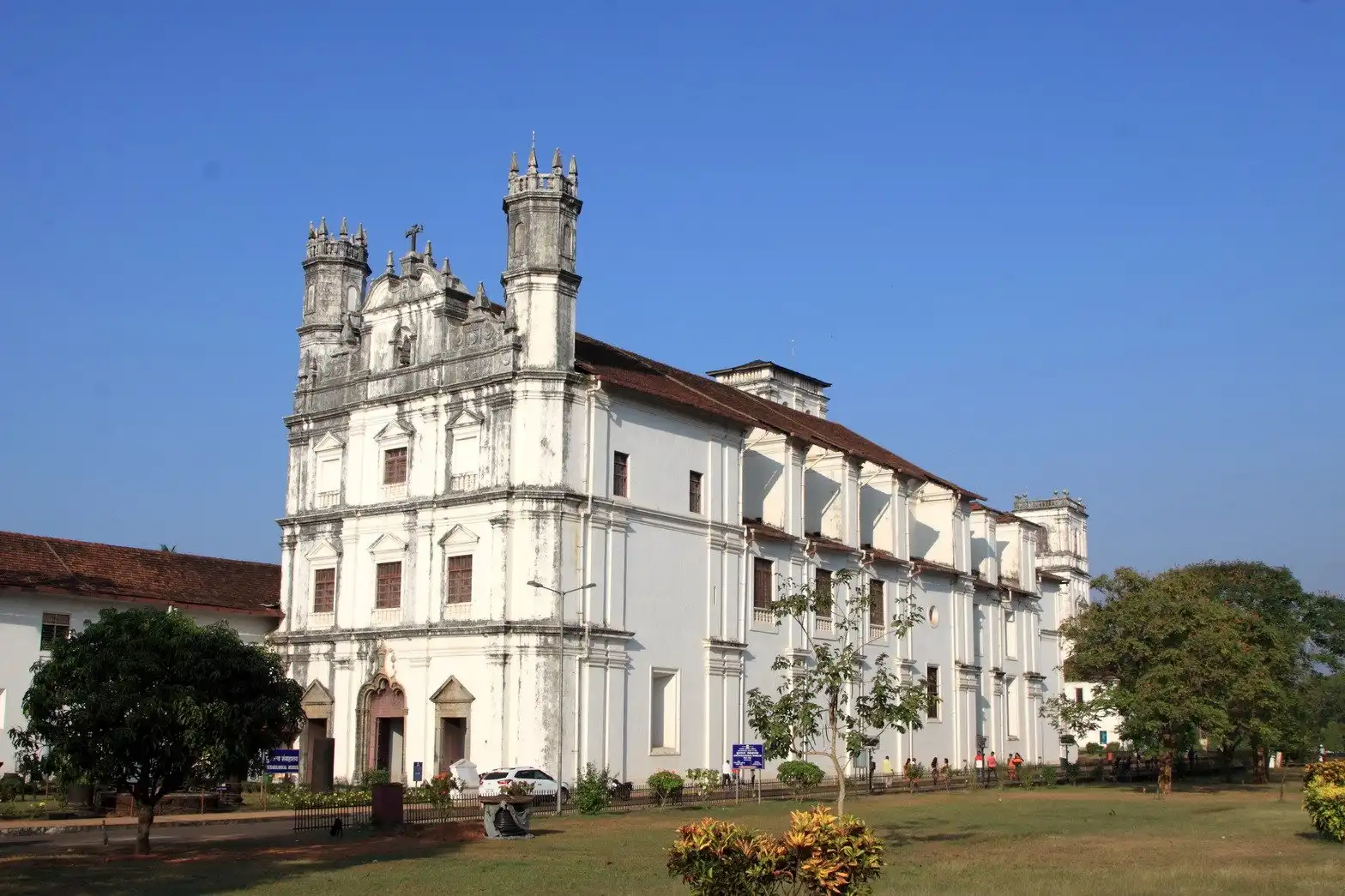 Hotels near Goa State Museum
