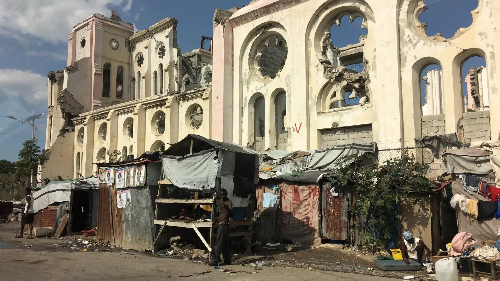 Hotels near Notre Dame Cathedral Ruins