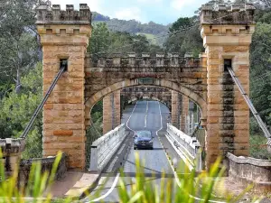 Hampden Bridge