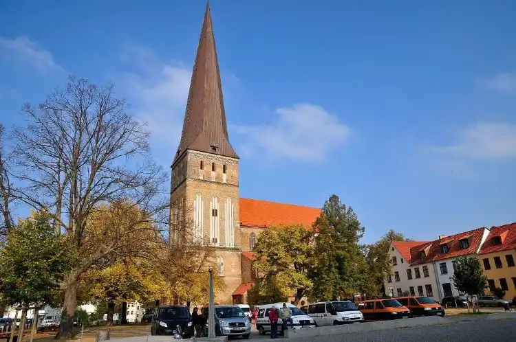 Hotels near Petrikirche