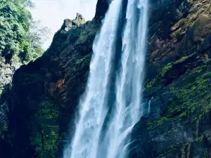 Laxapana Falls