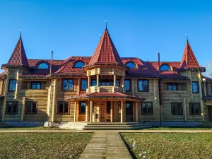 Загородный комплекс Fort Pirnov Park